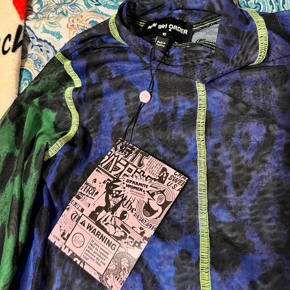 Multi-color Mesh Top - Picture 2 of 3